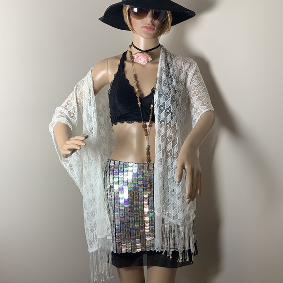 Bebe White Fringed Kimono - Picture 2 of 6